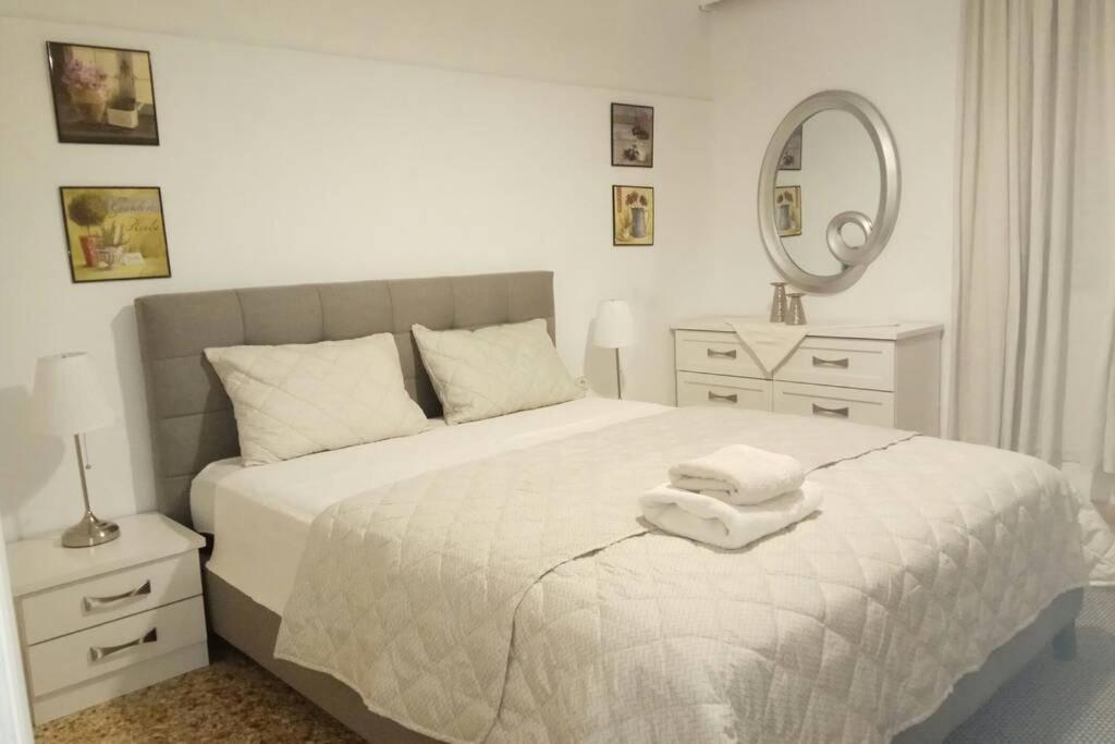Central Town House 60M2**** Piraeus Exterior photo
