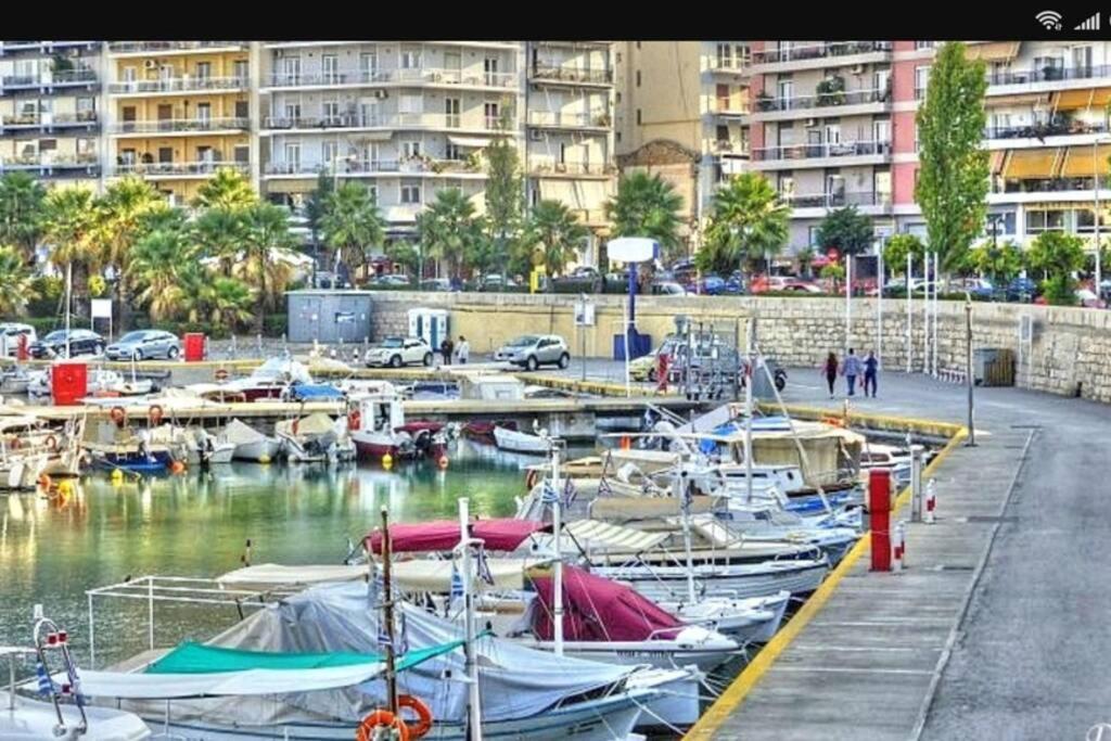 Central Town House 60M2**** Piraeus Exterior photo